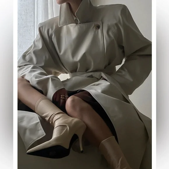 The Frankie Shop Marisol Box Shoulder Trench - Brand New With Tags (NWT) - Picture 2 of 9